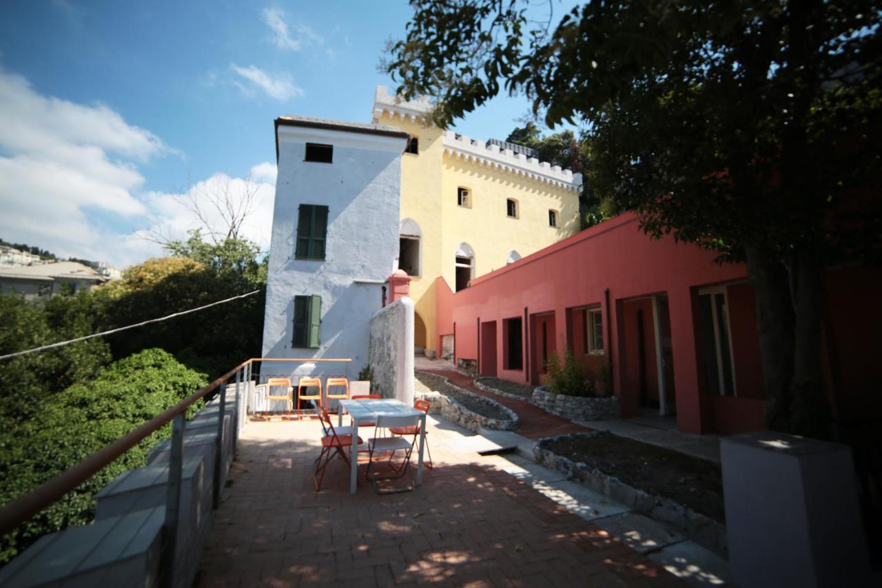 Castle Hostel Genua Zewnętrze zdjęcie