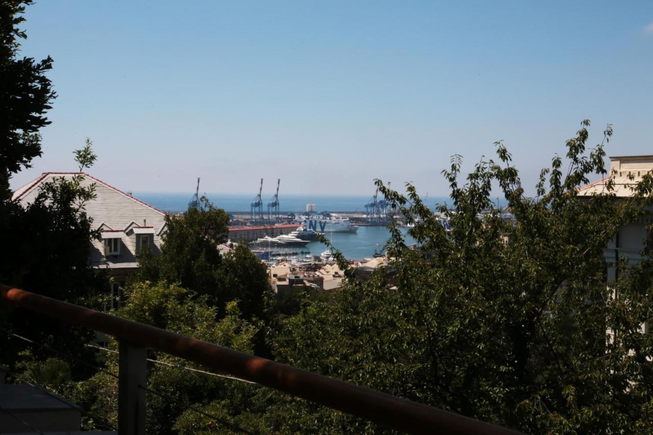 Castle Hostel Genua Zewnętrze zdjęcie